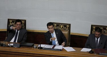 Asamblea Nacional de Venezuela ofrece 'amnistía' a militares que desconozcan a Maduro