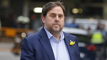 Fiscalía española acusa a secesionistas catalanes de rebelión