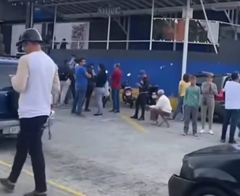 Filas en supermercados, zozobra e incertidumbre: así está Venezuela tras el operativo de Estados Unidos