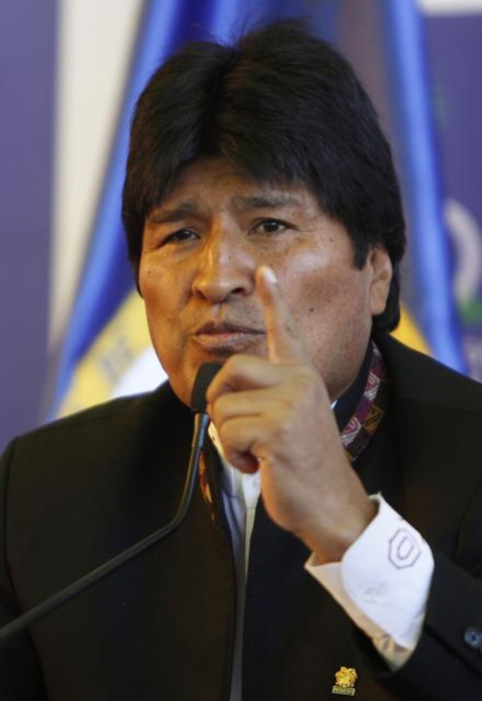 Gobierno de Morales anuncia que nacionalizará minera de firma suiza