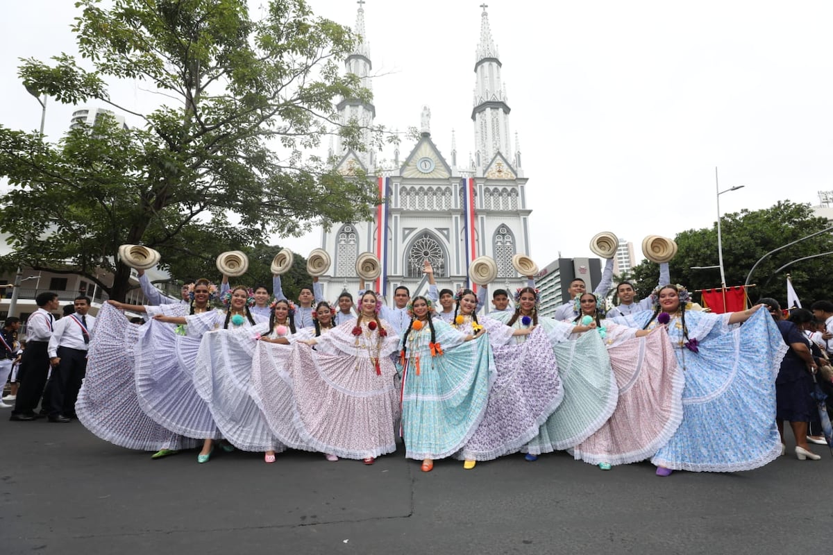 Panamá festeja 122 años de historia republicana con desfiles patrios