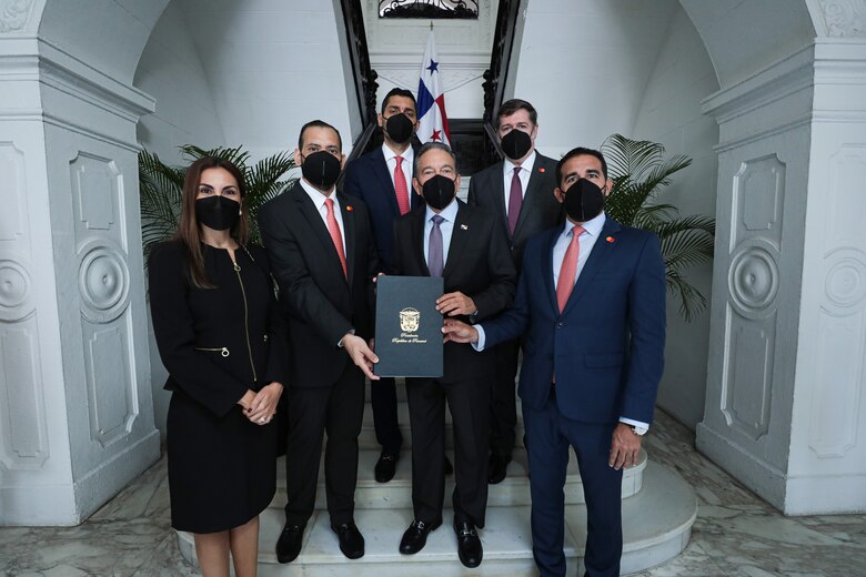 Panamá se convierte en el primer país de América Latina y el Caribe en firmar una alianza con Mastercard enfocada en impulsar la agenda digital del gobierno