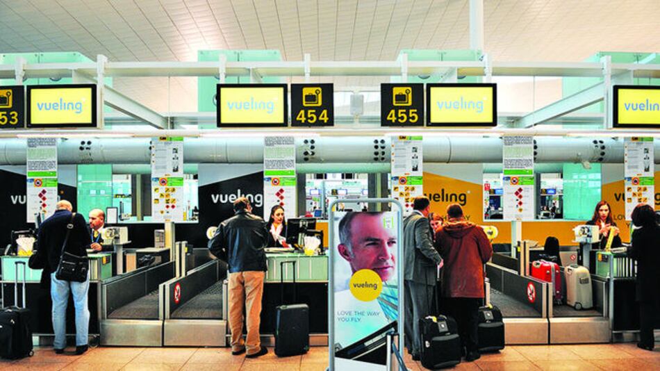 Personal de Vueling amenaza con huelga