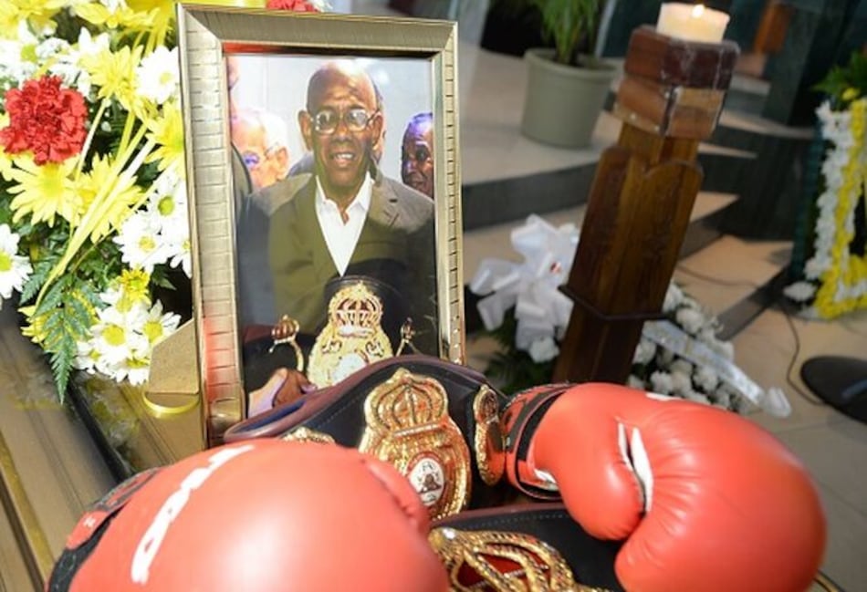 Realizan las honras fúnebres de Jaime 'Cieguito' Ríos