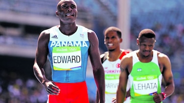 Edward, en semifinales