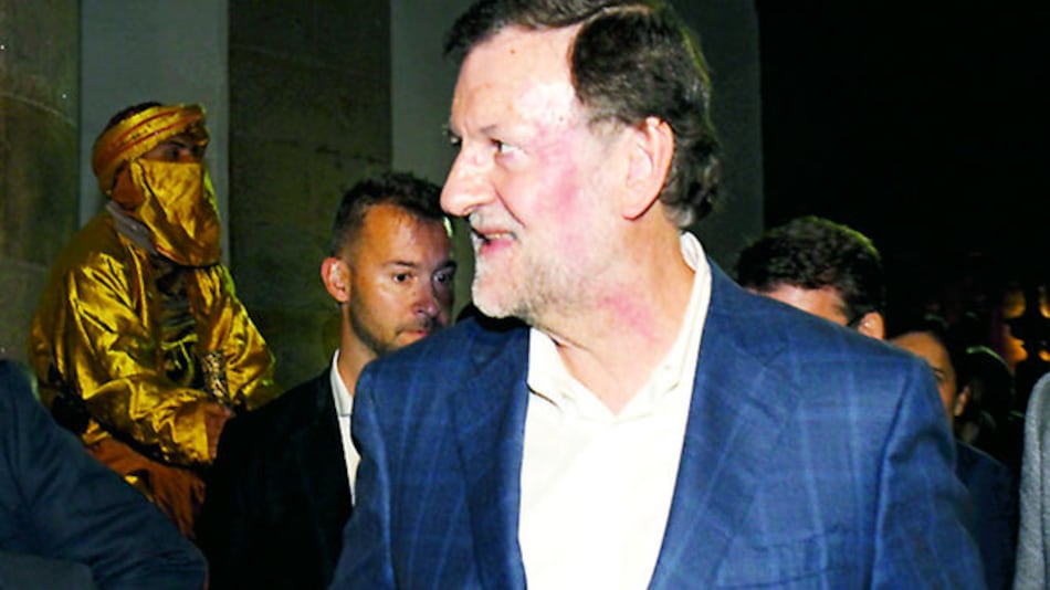 Rajoy, agredido en campaña electoral
