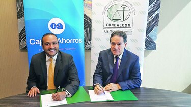Fundalcom y Caja de Ahorros firman alianza