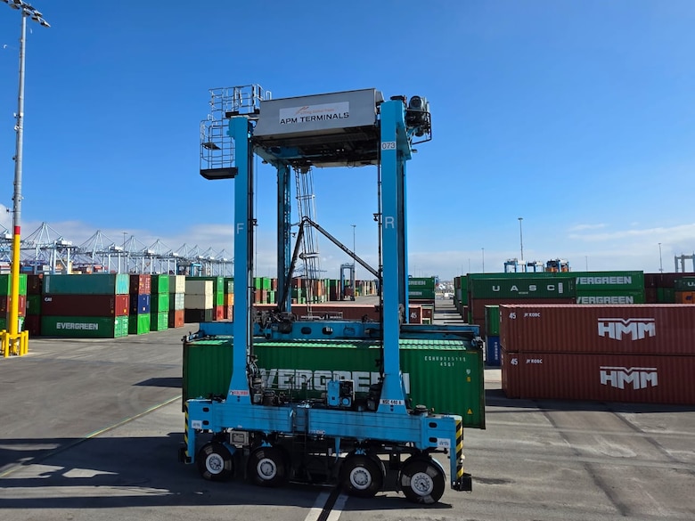 Inteligencia artificial, electrificación y automatización marcan el rumbo de los puertos