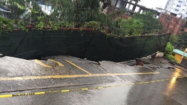 Lluvias provocan inundaciones de calles y árboles caídos en la capital