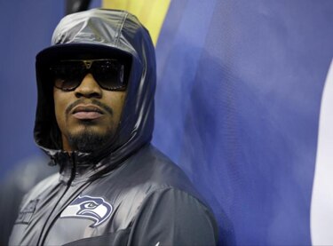 NFL: Lynch prefiere pagar multas antes que hablar con los medios