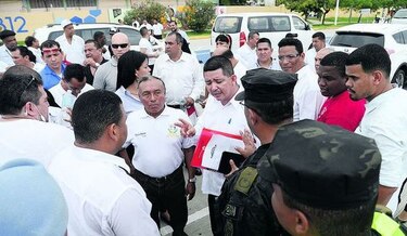 Defensoría del Pueblo abre investigación tras denuncia de conductores por caso de plataformas