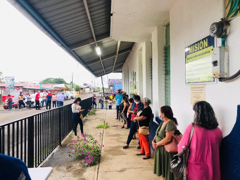 Sin inscripción ni cita se inicia vacunación contra la Covid-19 en Ocú