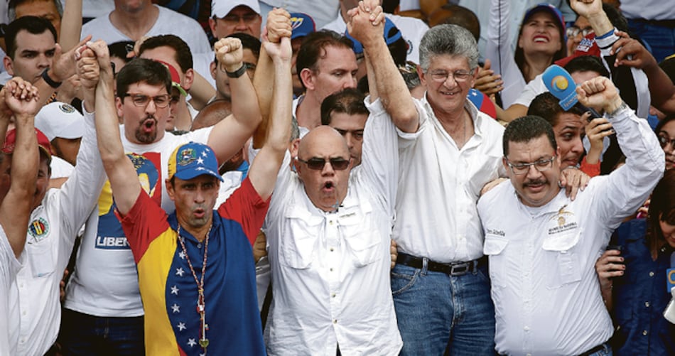 Oposición venezolana debate si va a las elecciones municipales