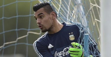 Sergio Romero anuncia su retiro del fútbol con 39 años