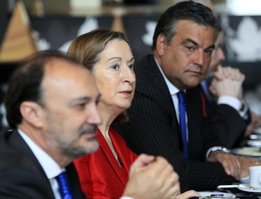 Comitiva española, en la Presidencia de la República