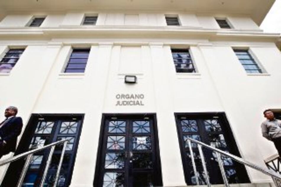 Juez García evade audiencia