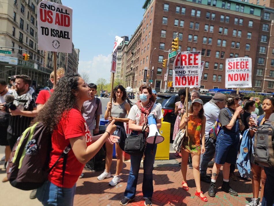 Harvard y el MIT amenazan con suspender a los estudiantes que no abandonen las protestas