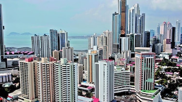 Publican sanciones a nueve bancos