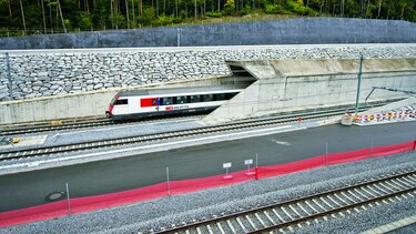 Inauguran el túnel de ferrocarril más largo