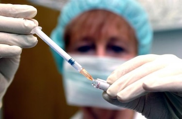 Aplican a cubanos vacuna contra cáncer de pulmón