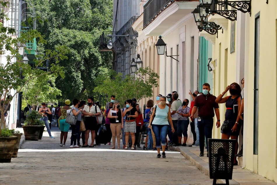 Cuba multa por 25 millones de dólares a negocios privados por ‘violar’ el tope de precios