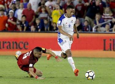 Estados Unidos arrolla a Panamá con contundente 4-0