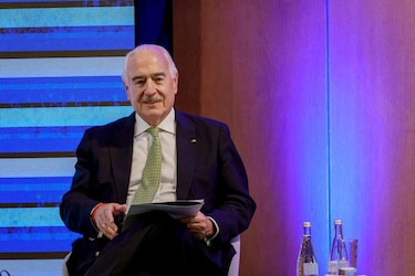 Cuáles son algunos de los principales nombres que figuran en los archivos de Epstein