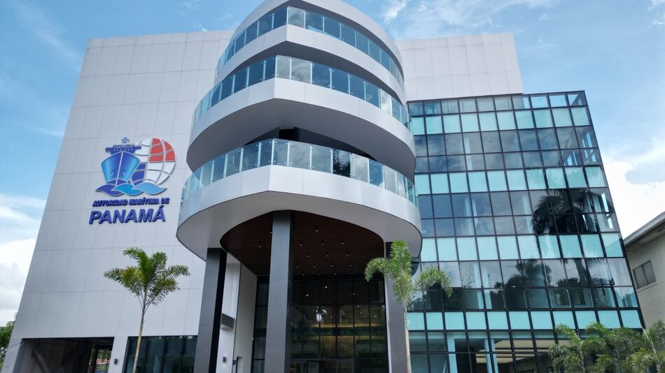 Presentan denuncia penal por resoluciones contradictorias en la Autoridad Marítima de Panamá