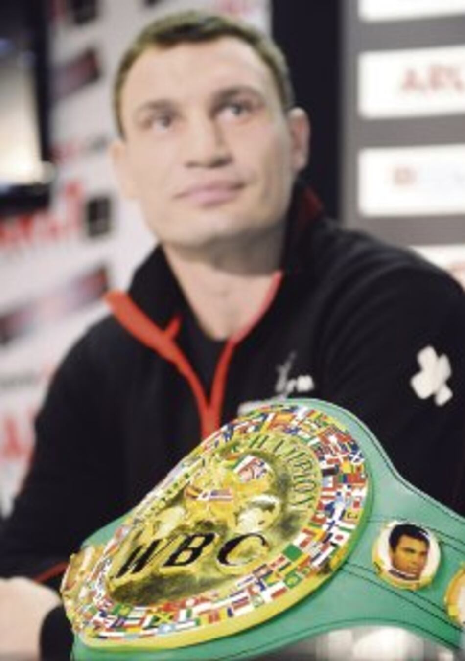 Chris Arreola es el rival de Klitschko