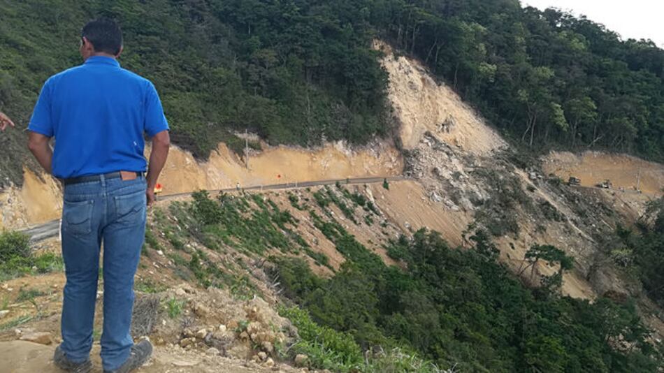 Mil 200 personas quedan incomunicadas por deslizamiento en La Pintada