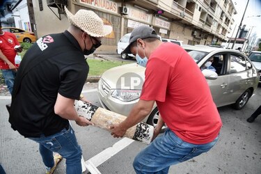 Se reanuda el tránsito en la avenida Balboa; protesta deja al menos 10 taxistas aprehendidos