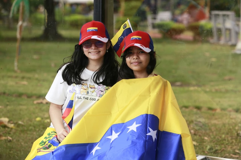 Venezolanos celebran en Panamá la captura del ‘dictador’ Nicolás Maduro