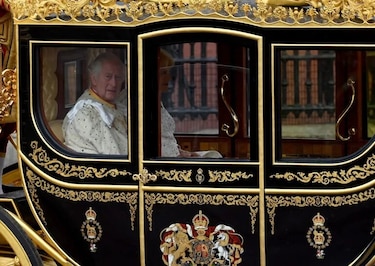 ‘Dios salve al rey’ Carlos III