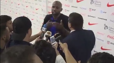 Felipe Baloy se molesta con periodista de 'La Prensa'