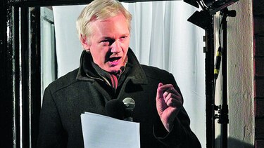 Ecuador busca una solución para Assange