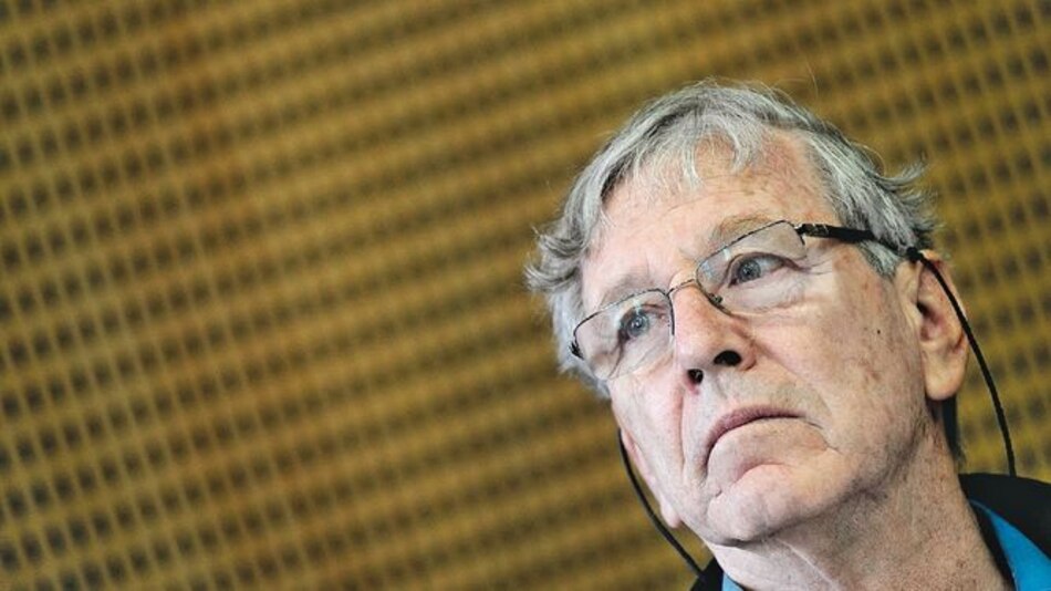 El novelista y activista israelí Amos Oz falleció de cáncer a los 79 años