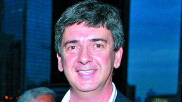 Detienen al exjefe de Contratos del MOP, ligado al caso Blue Apple