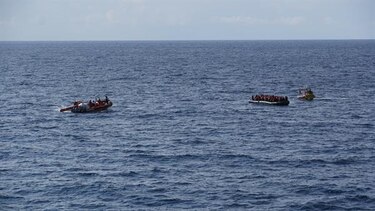 Barcos humanitarios piden a Roma un puerto cercano para desembarcar naúfragos