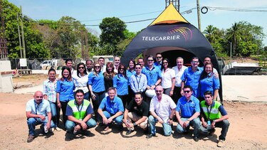 Colocan primera piedra del nuevo IDC