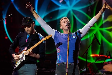 Coldplay y Jay Z se presentan en concierto contra la pobreza en la India