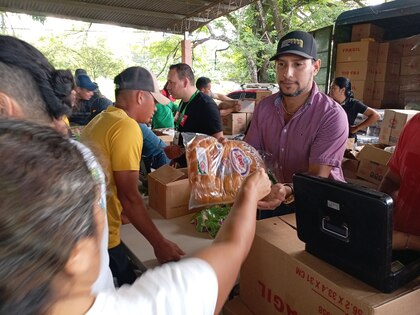 Más de 350 mil personas asisten mensualmente a las agroferias
