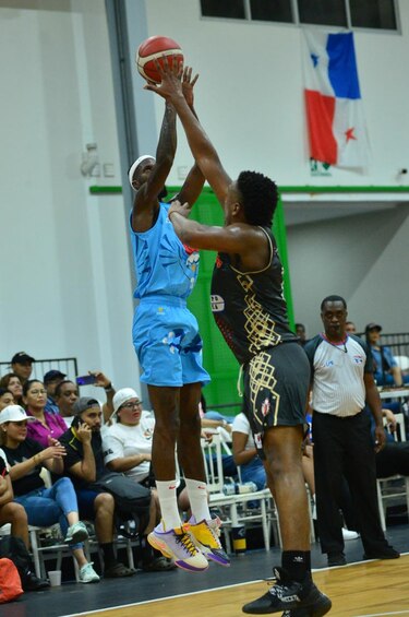 Lobos y Halcones debutan con triunfo en arranque de la LPB