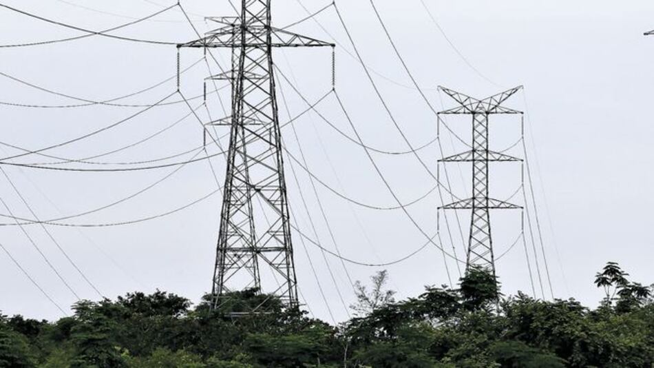 Pandemia frena cuarta línea de transmisión entre Bocas y Panamá