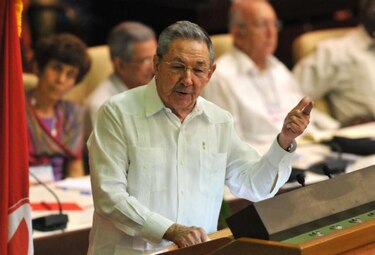 Amplían en Cuba acceso a créditos y servicios bancarios