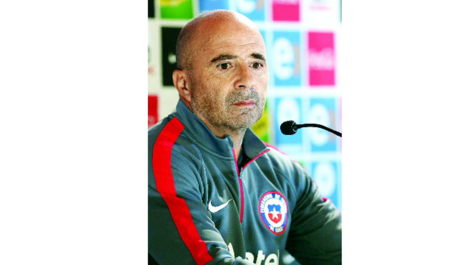 Chile busca seguir en alza ante Colombia