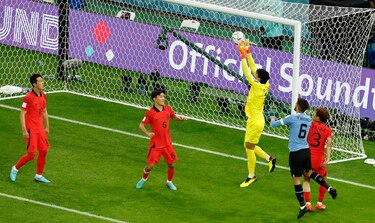 Uruguay se atasca ante una aguerrida Corea del Sur