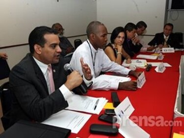 Mesa de diálogo acuerda respetar pacto
