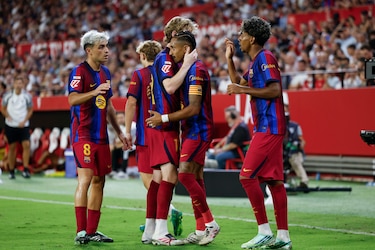 Con hat-trick de Raphinha, Barcelona arrasa al Sevilla