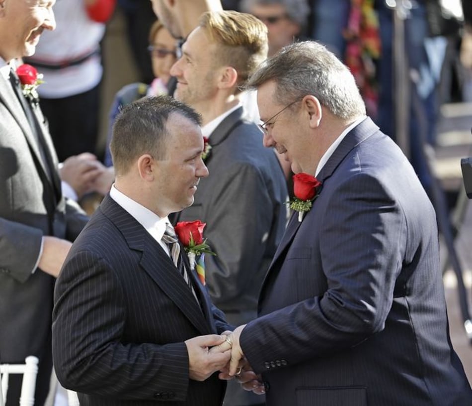 Primer ministro de Italia pide aprobar matrimonios entre personas del mismo sexo