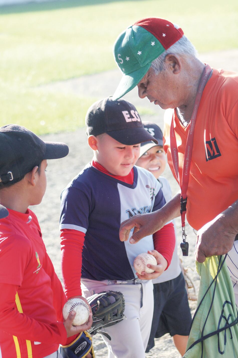 Piden rebautizar el estadio en David en homenaje al entrenador Cundo Serrano